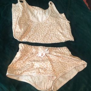 Kittenish pajama set